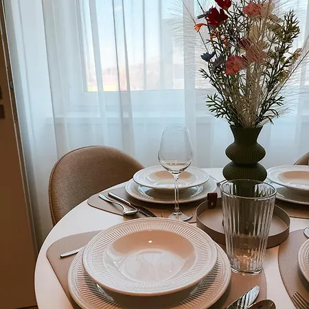 Bloom Olive Apartman